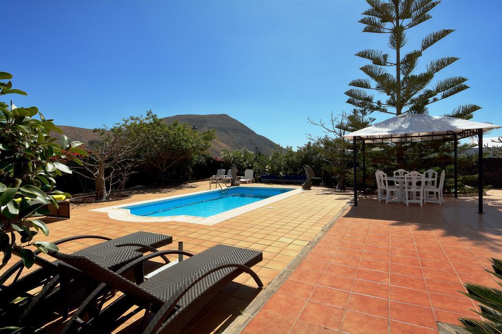 Villa Paradise Private Pool Yaiza By Pvl エクステリア 写真